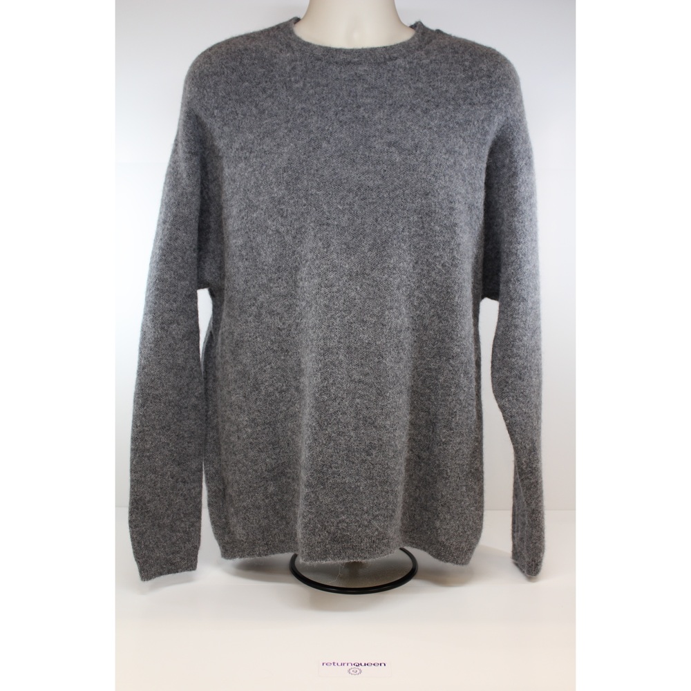 Gray lululemon long-sleeve crew neck sweater